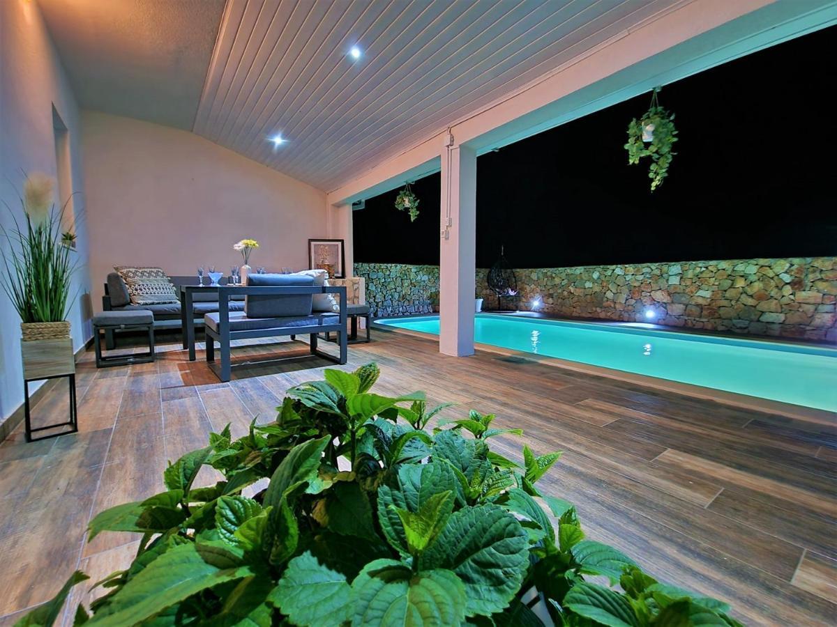 Anas Lagoon Holiday House With Pool At Azure Beach Drvenik Mali Eksteriør billede